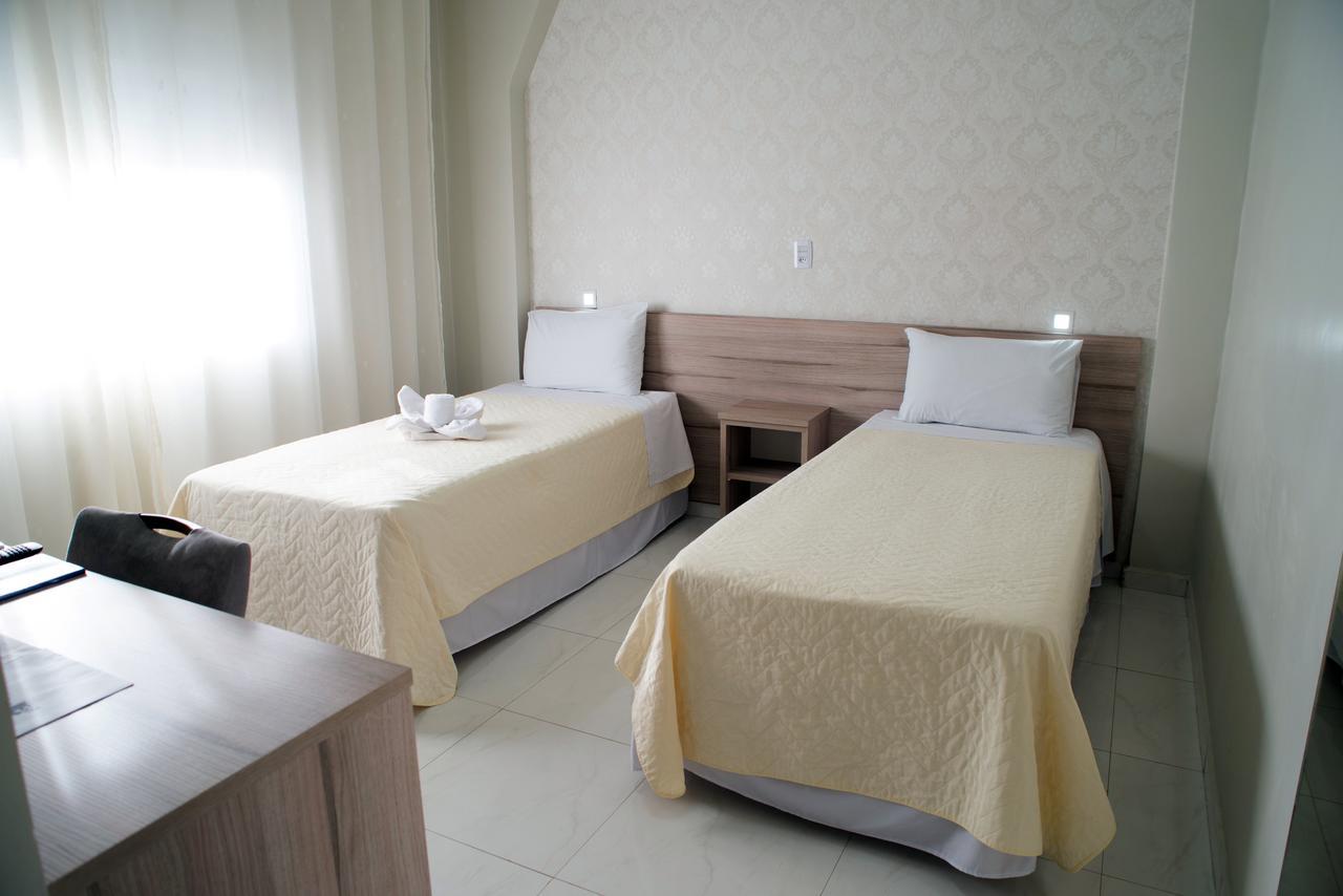 Aj Hotel Chapeco - Facil Acesso Patio Shopping E Rotula Da Bandeira Экстерьер фото